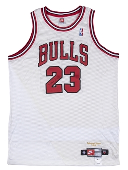 1998-99 Michael Jordan Signed Pro Cut Chicago Bulls #23 "Retirement Season" Home Jersey - Dated 1/13/99 (Beckett)